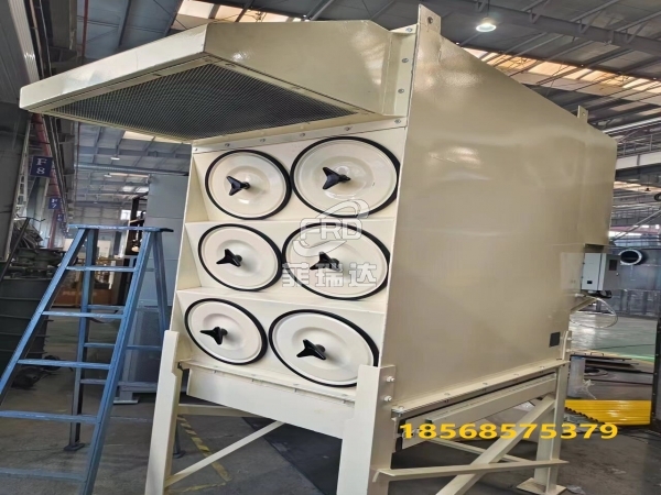 英格索蘭空壓機(jī)配套自潔式空氣過濾器的工作原理